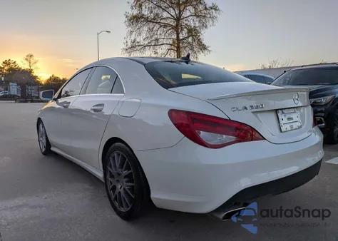 2015 Mercedes-Benz Cla 250 4Matic z USA, uszkodzony, nr VIN WDDSJ4GB7FN215929